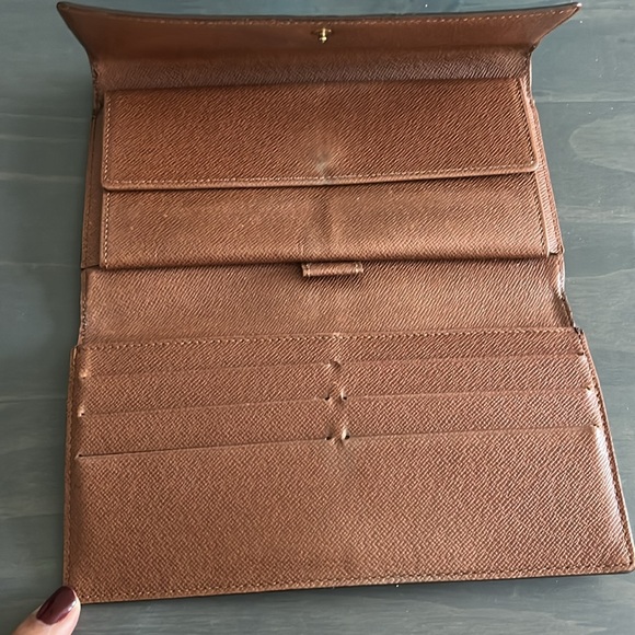 AUTHENTIC LV MONOGRAM INTERNATIONAL WALLET TH1919 - Picture 4 of 8